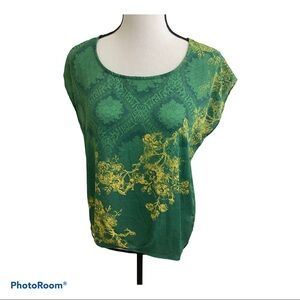 Cabi green with envy floral blouse.Size X-Small.